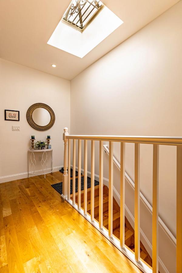 Top Floor With Skylight Brooklyn نيو يورك المظهر الخارجي الصورة